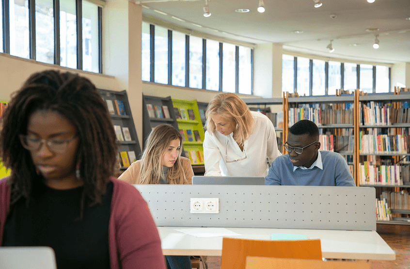 Top Highest Paying Part-Time Jobs in the UK for International Students (2025)