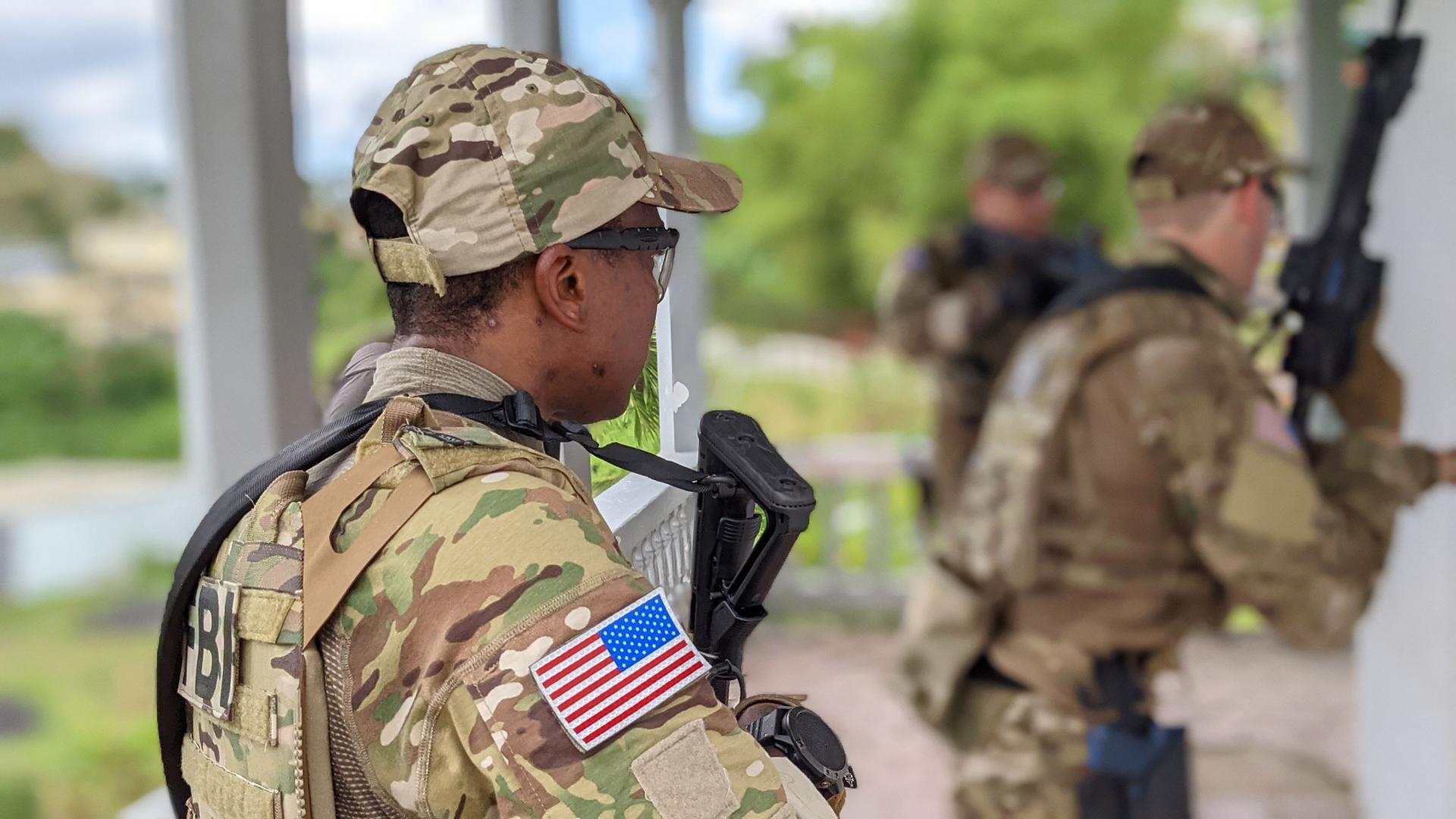 FBI SWAT Officer Salary, Pay Scale & Benefits in USA (2025 Guide)