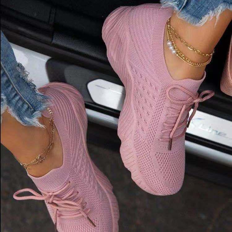 Sneakers Image 3
